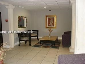 2016 Bay Dr #407, Miami Beach FL 33141