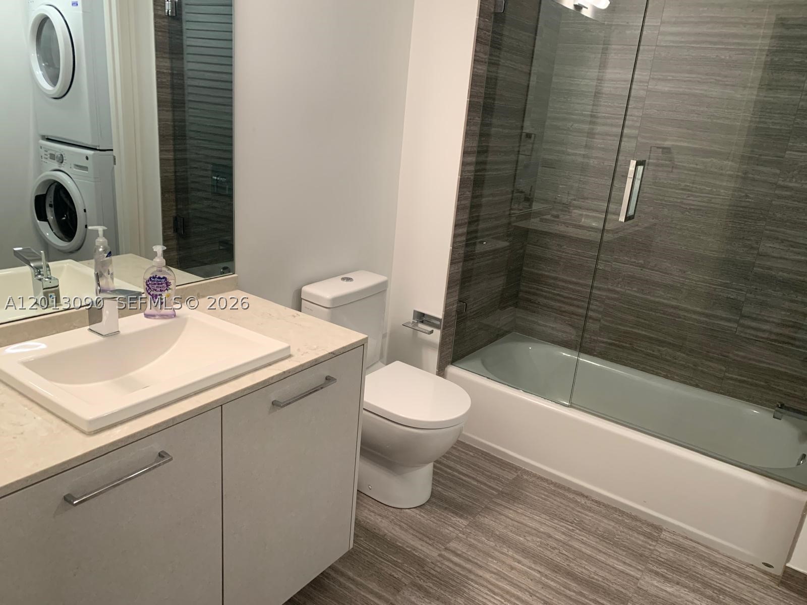 1010 Brickell Ave #3704, Miami FL 33131