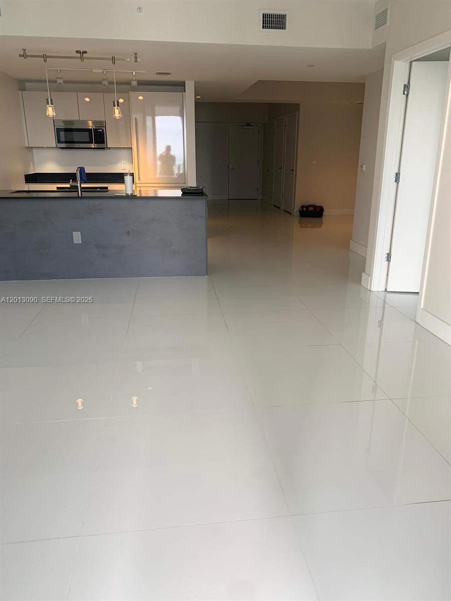 1010 Brickell Ave #3704, Miami FL 33131