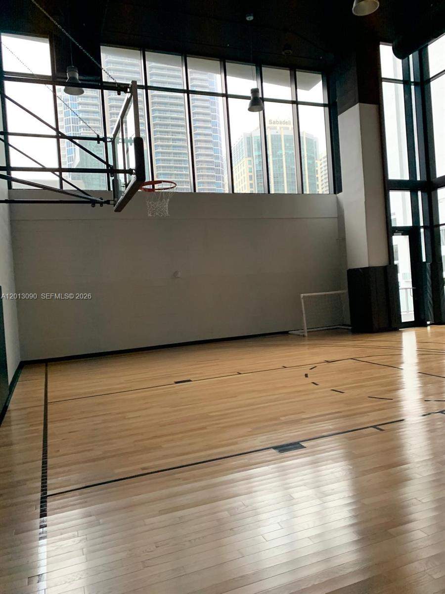 1010 Brickell Ave #3704, Miami FL 33131