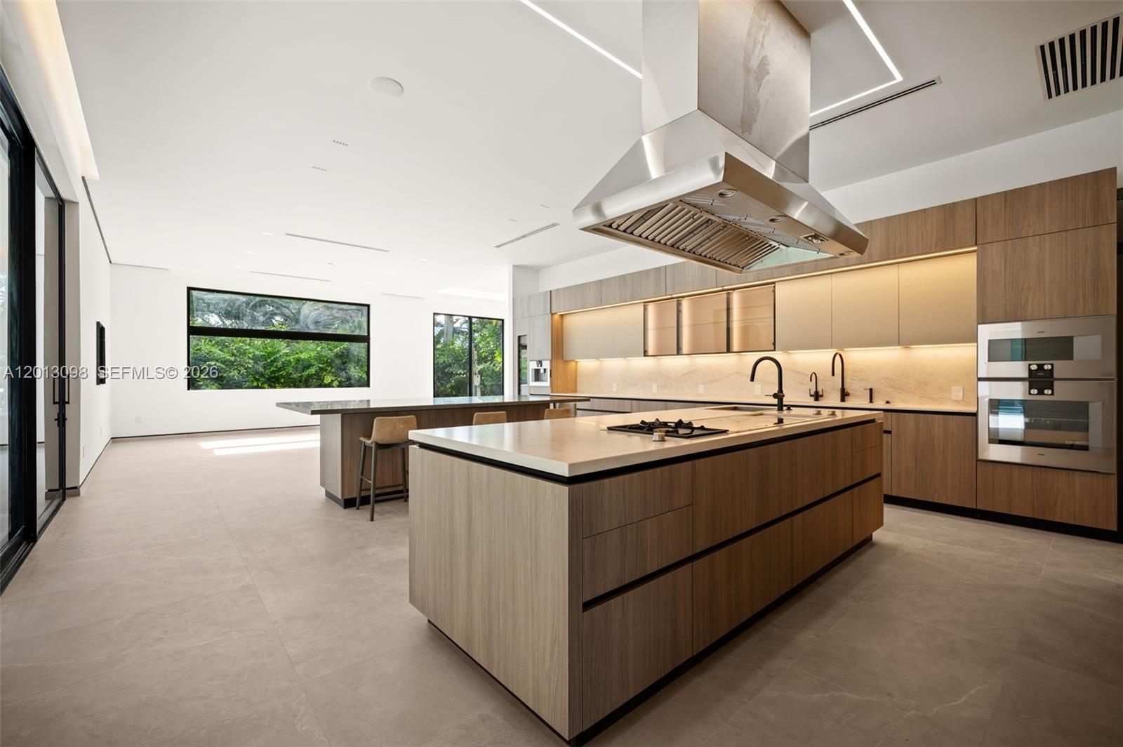 7740 SW 52nd Ave, Miami FL 33143