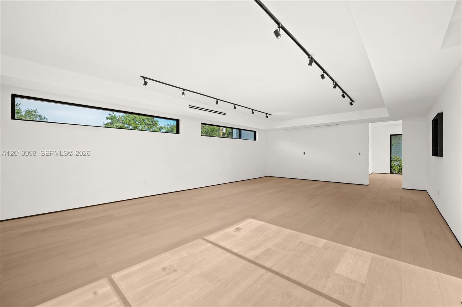 7740 SW 52nd Ave, Miami FL 33143