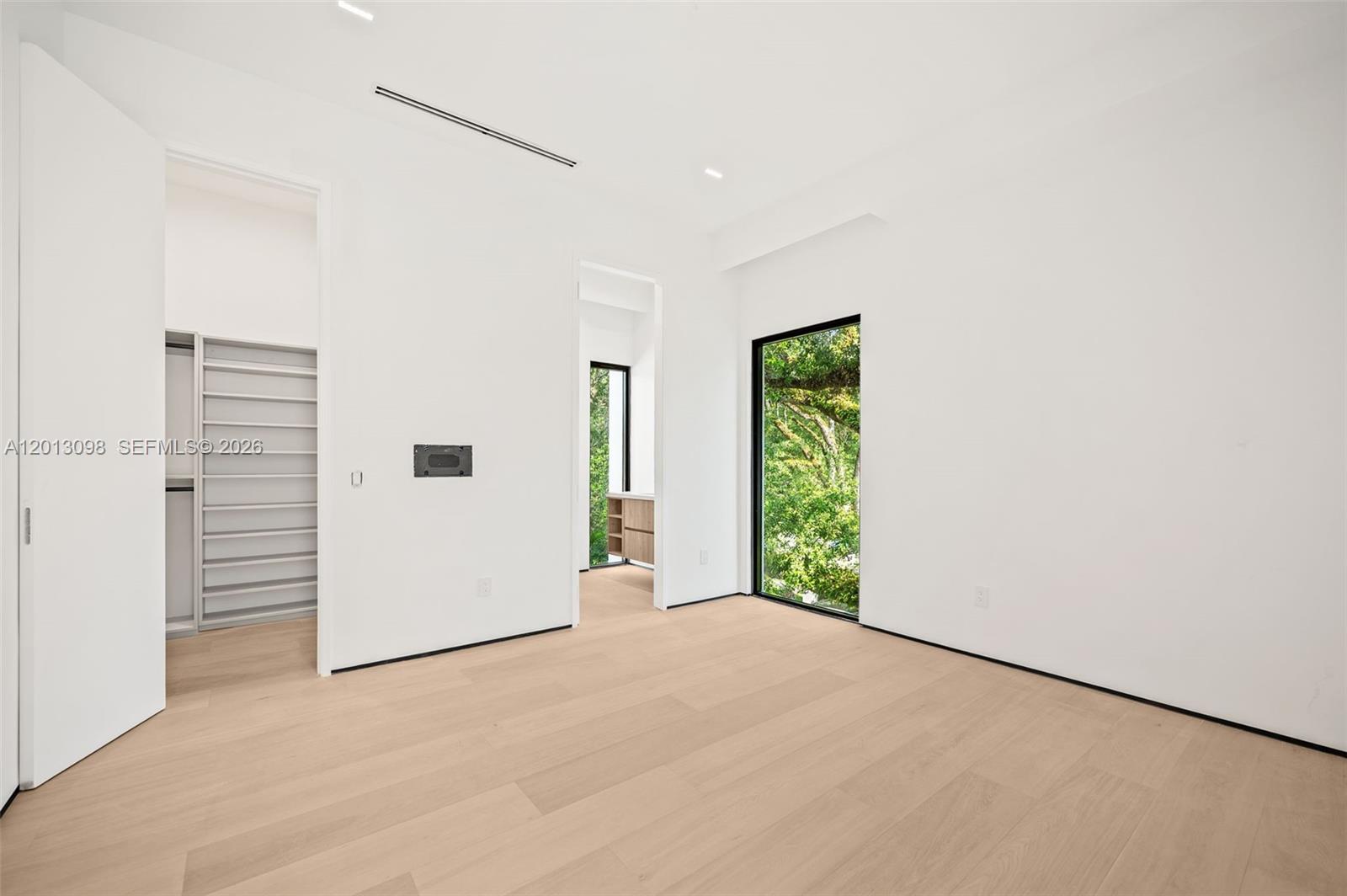7740 SW 52nd Ave, Miami FL 33143