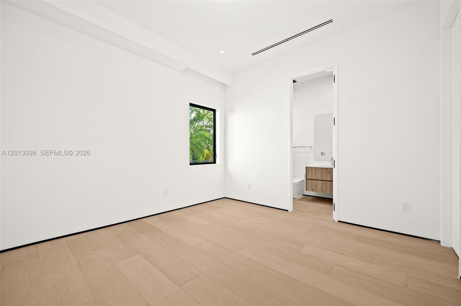 7740 SW 52nd Ave, Miami FL 33143
