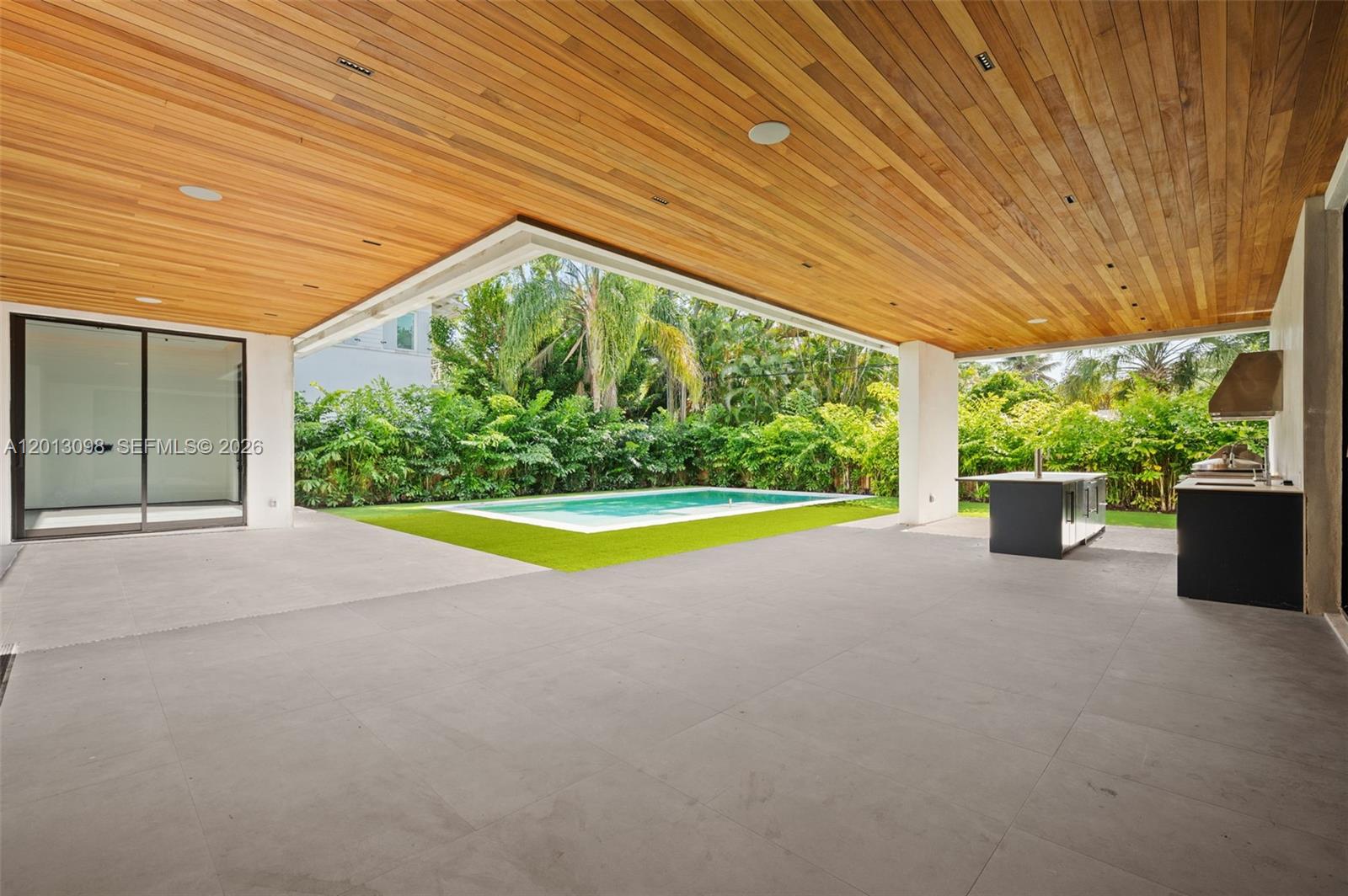 7740 SW 52nd Ave, Miami FL 33143
