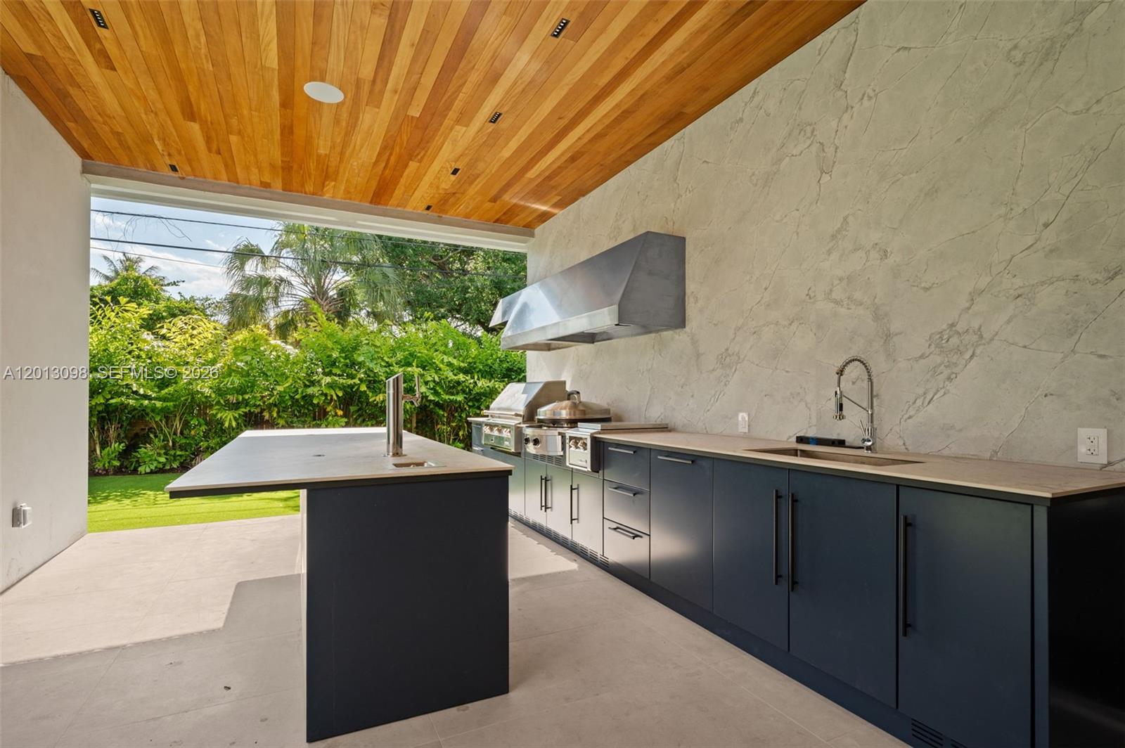 7740 SW 52nd Ave, Miami FL 33143