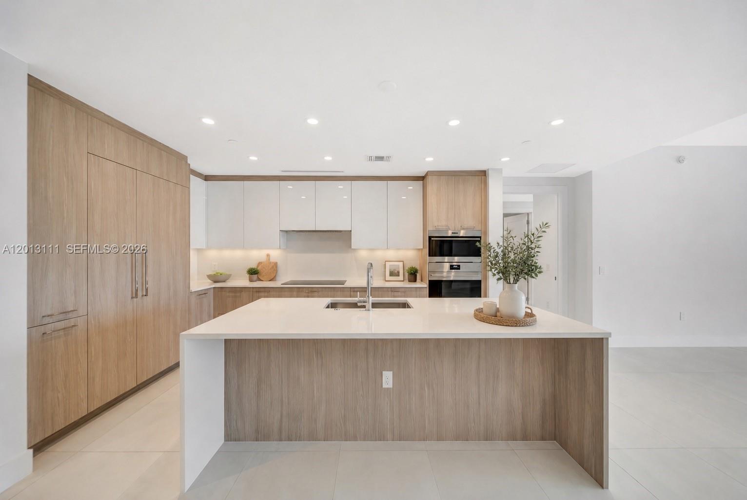 153 N Seabreeze Blvd #801, Fort Lauderdale FL 33304