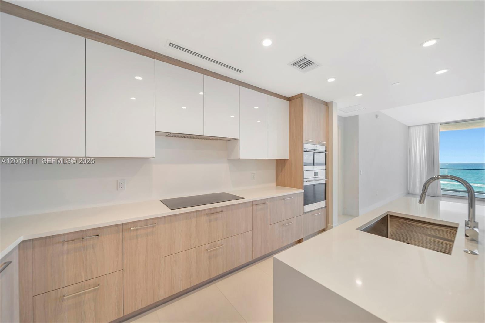153 N Seabreeze Blvd #801, Fort Lauderdale FL 33304