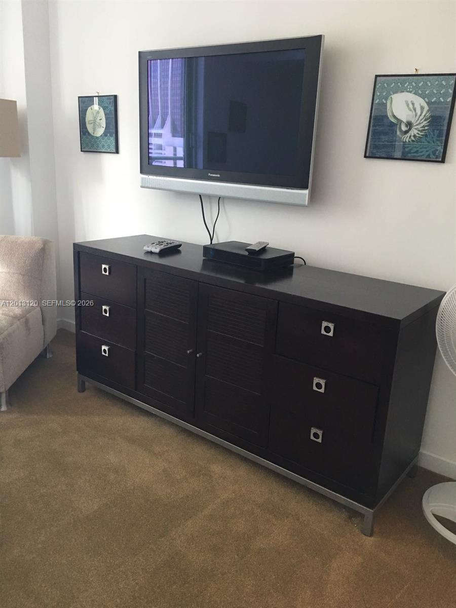335 S Biscayne Blvd #1510, Miami FL 33131