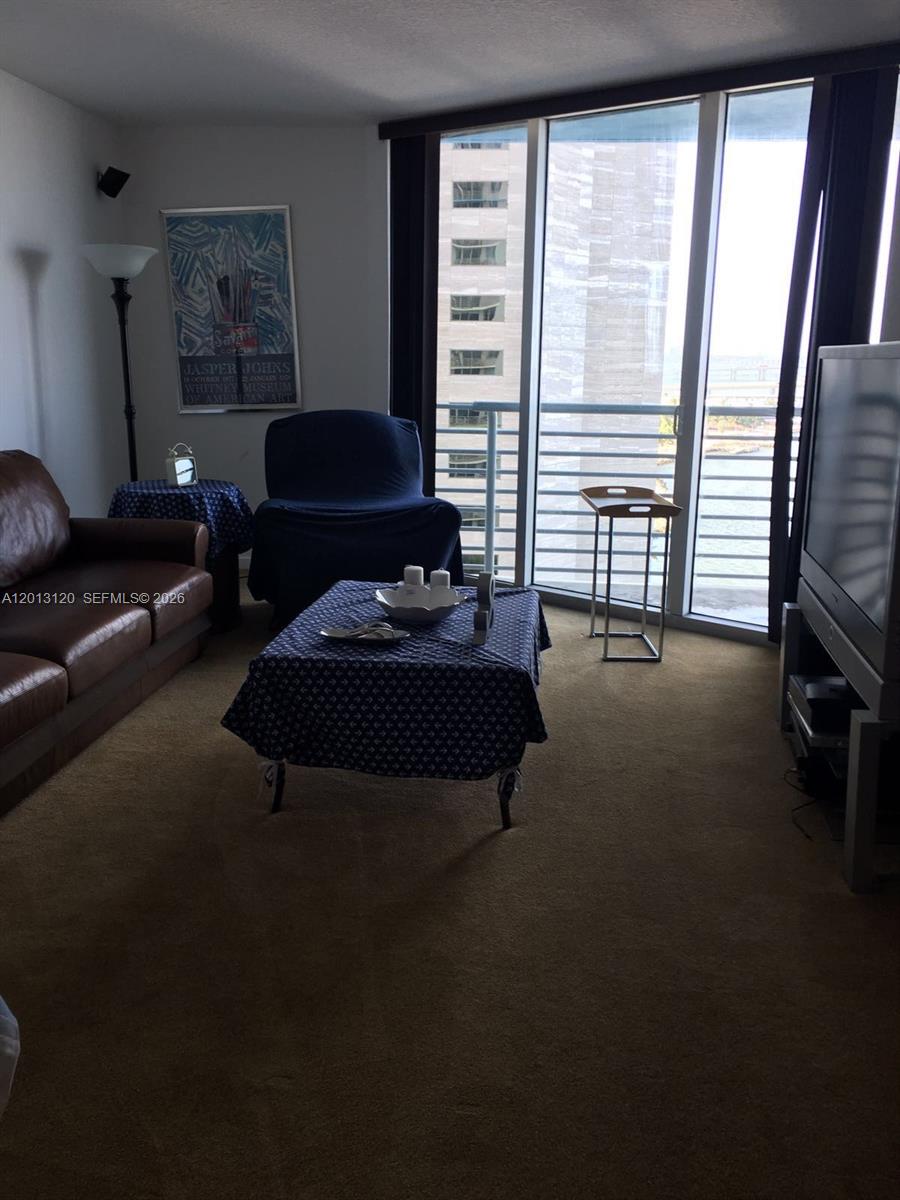 335 S Biscayne Blvd #1510, Miami FL 33131