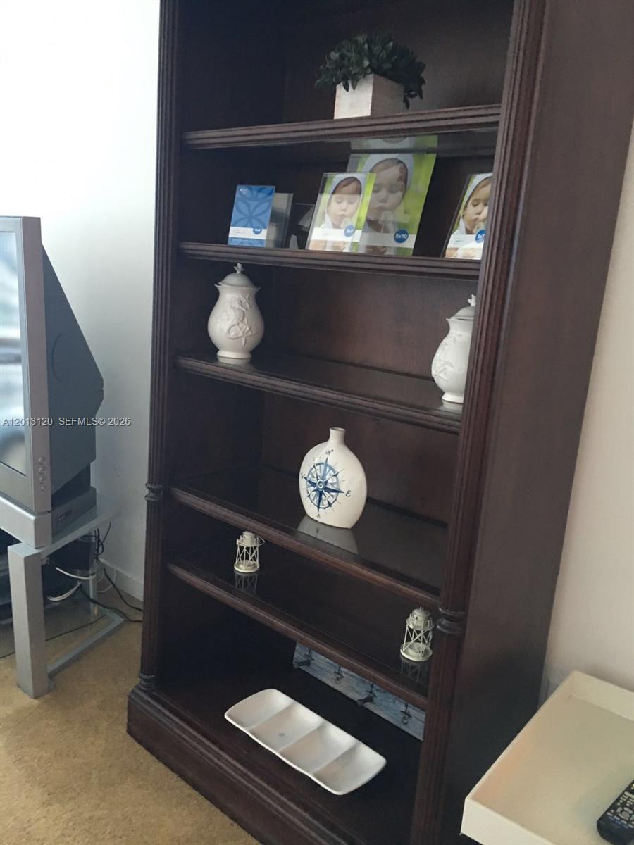 335 S Biscayne Blvd #1510, Miami FL 33131