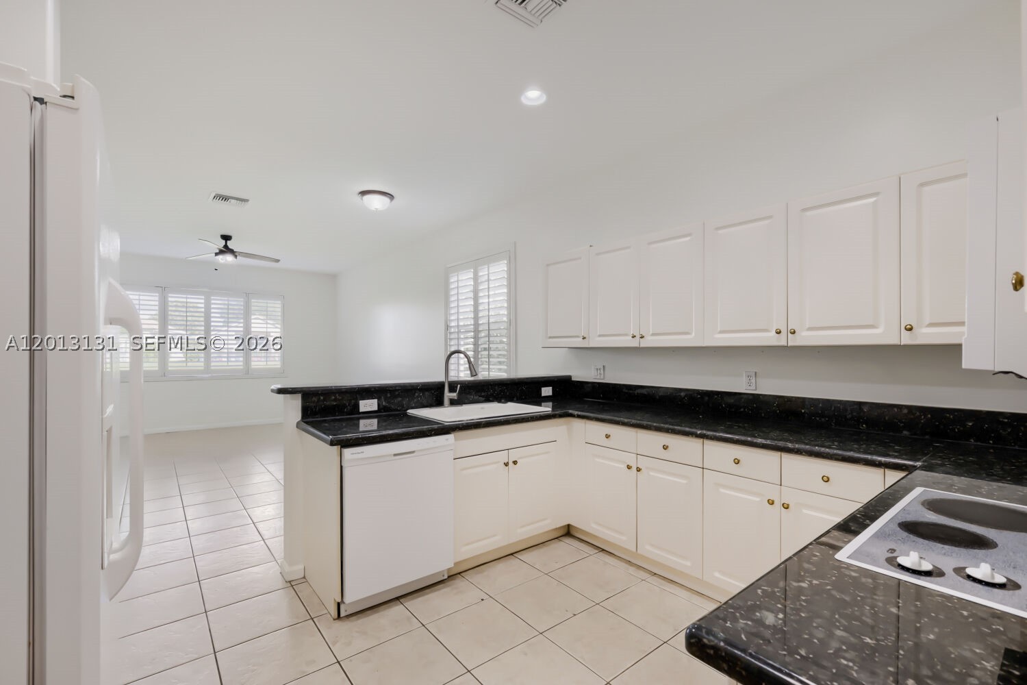 117 Palm Cir, Atlantis FL 33462
