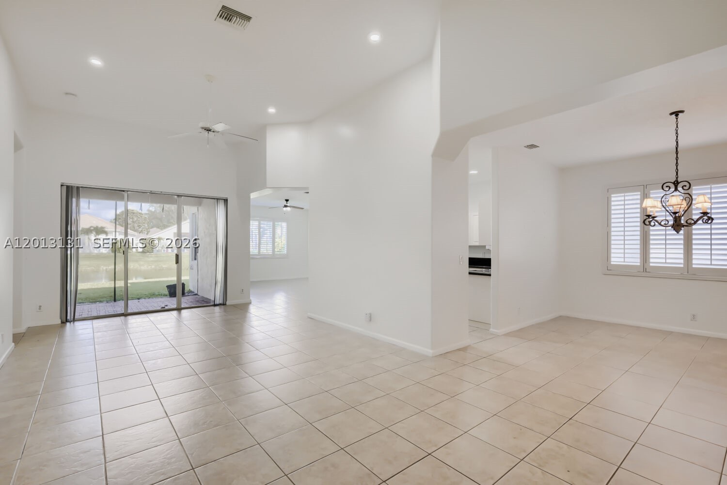 117 Palm Cir, Atlantis FL 33462