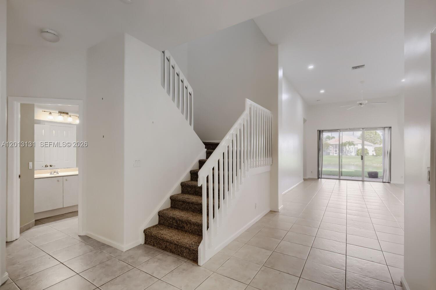 117 Palm Cir, Atlantis FL 33462