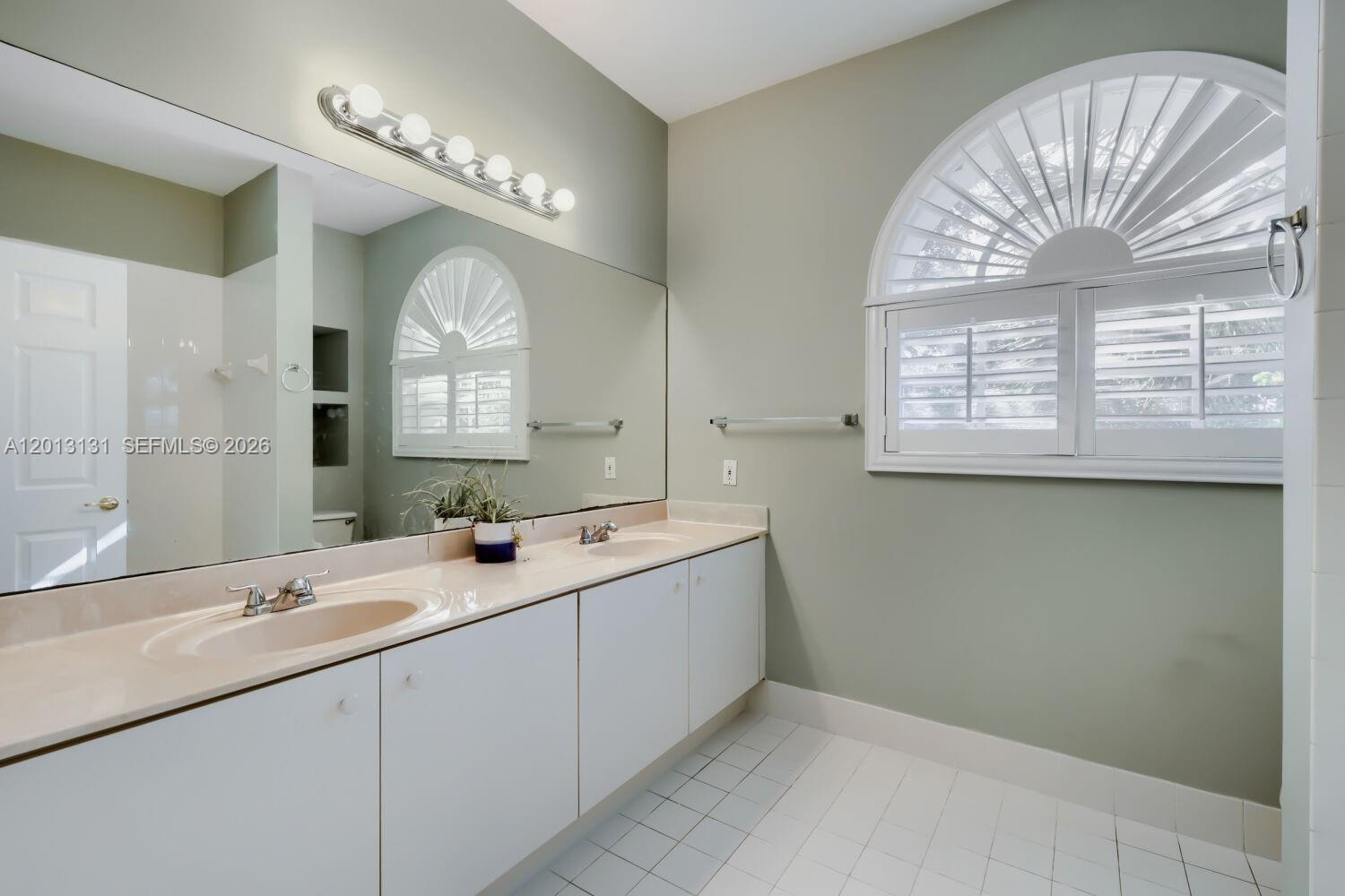 117 Palm Cir, Atlantis FL 33462
