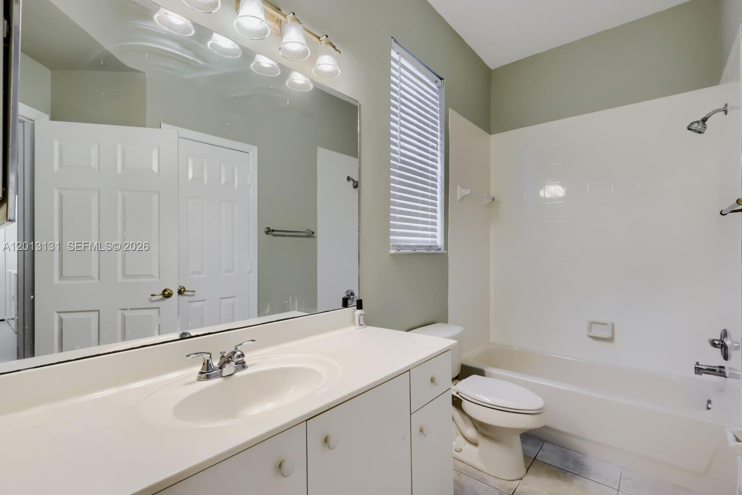 117 Palm Cir, Atlantis FL 33462