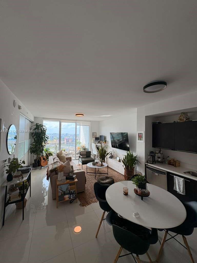 90 SW 3rd St #2106, Miami FL 33130