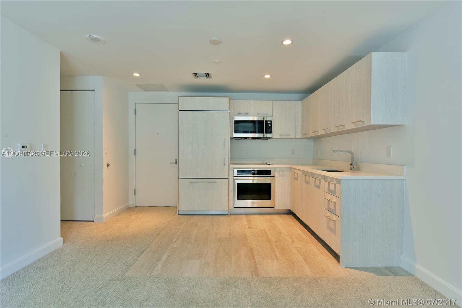 45 SW 9 st #1907, Miami FL 33130