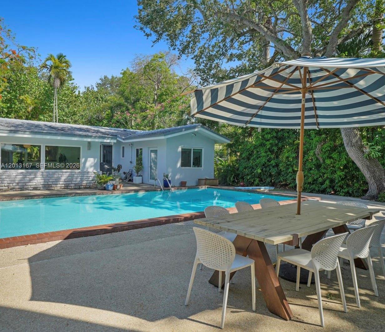 4510 Ingraham Hwy, Coral Gables FL 33133