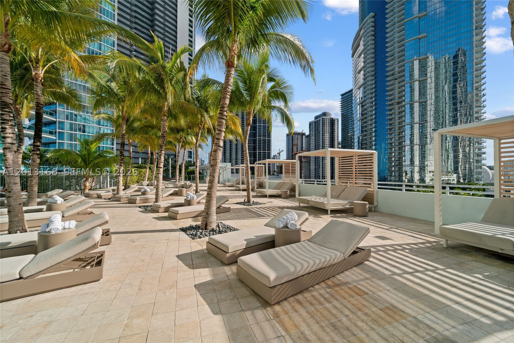900 Biscayne Blvd #4006, Miami FL 33132