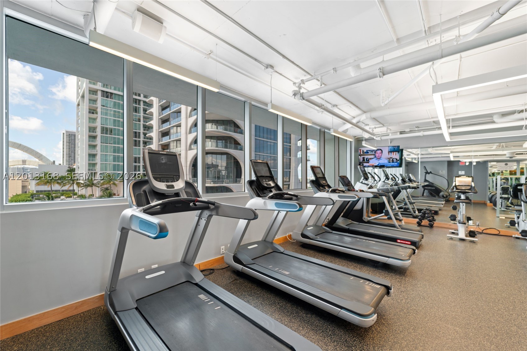 900 Biscayne Blvd #4006, Miami FL 33132