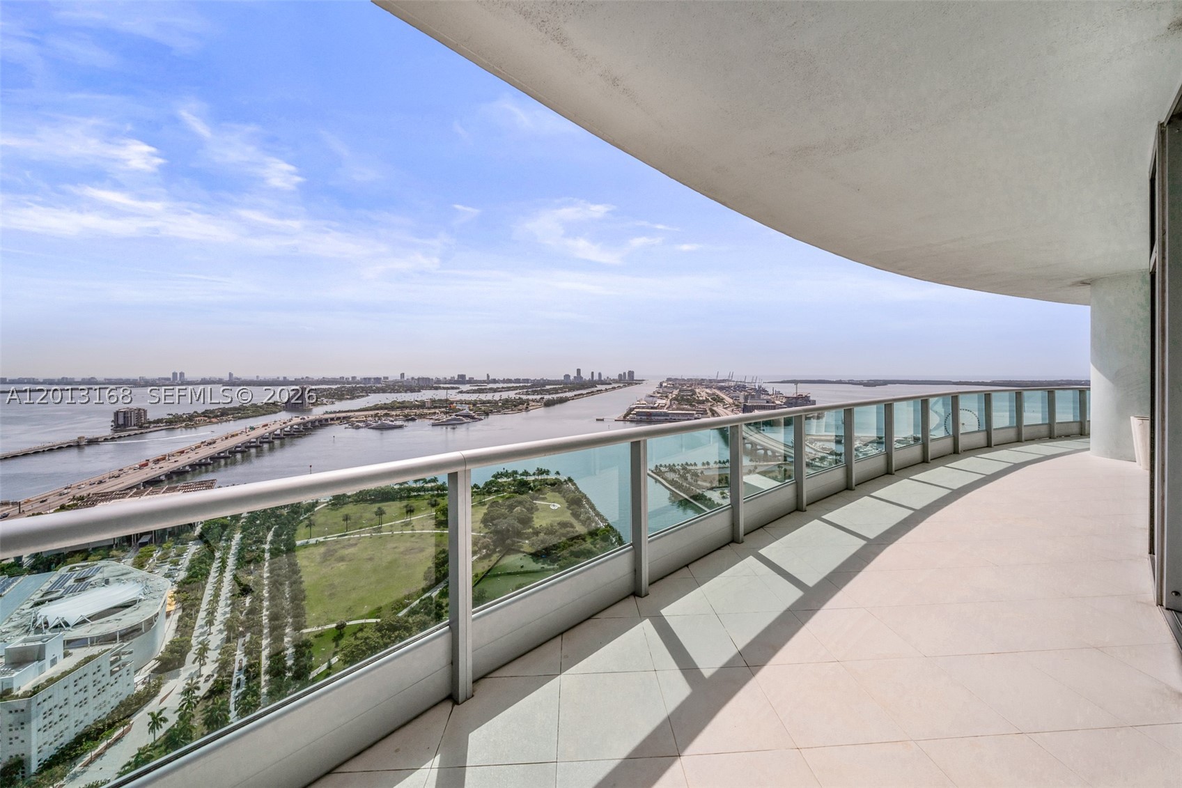 900 Biscayne Blvd #4006, Miami FL 33132