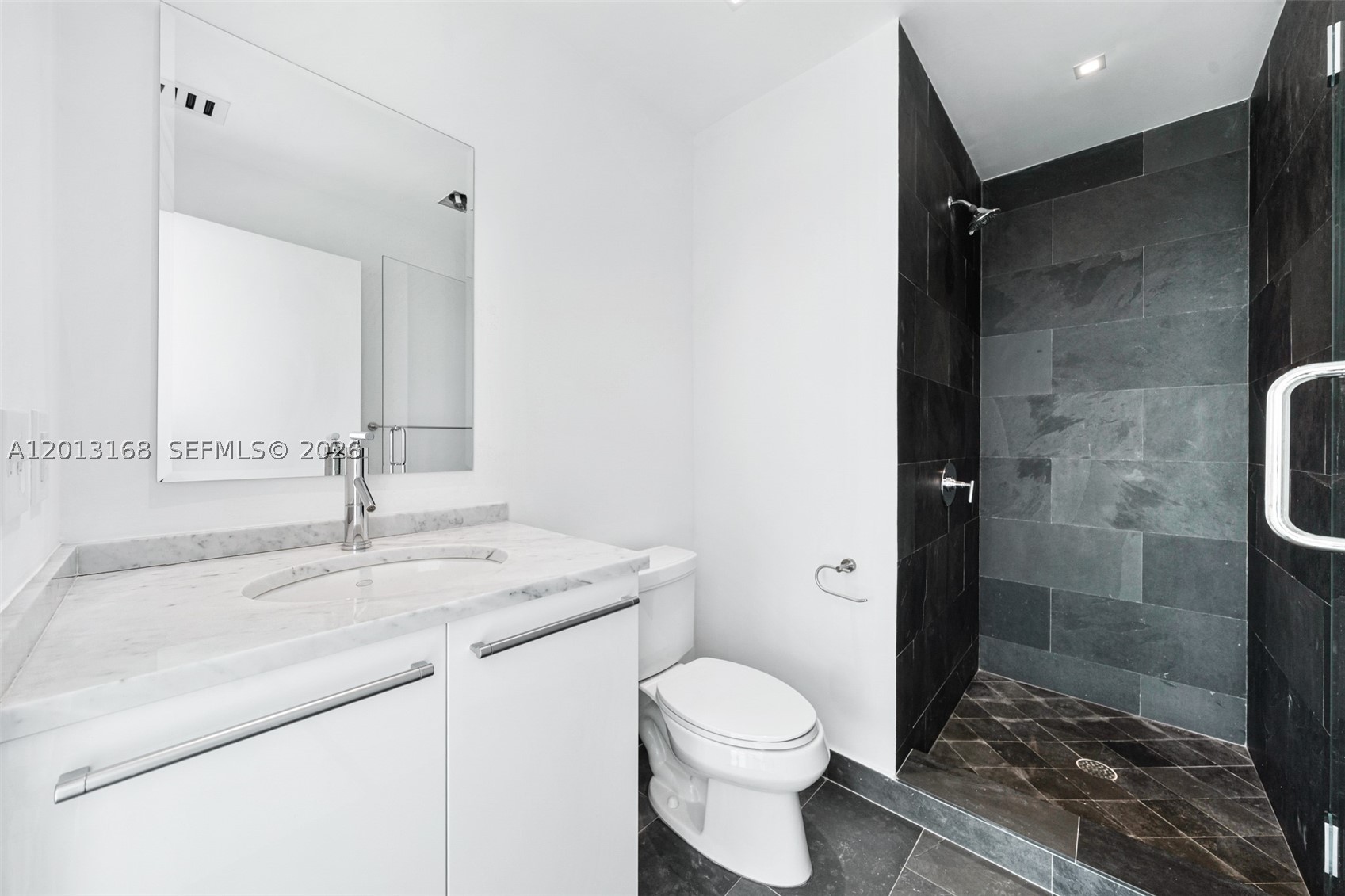 900 Biscayne Blvd #4006, Miami FL 33132