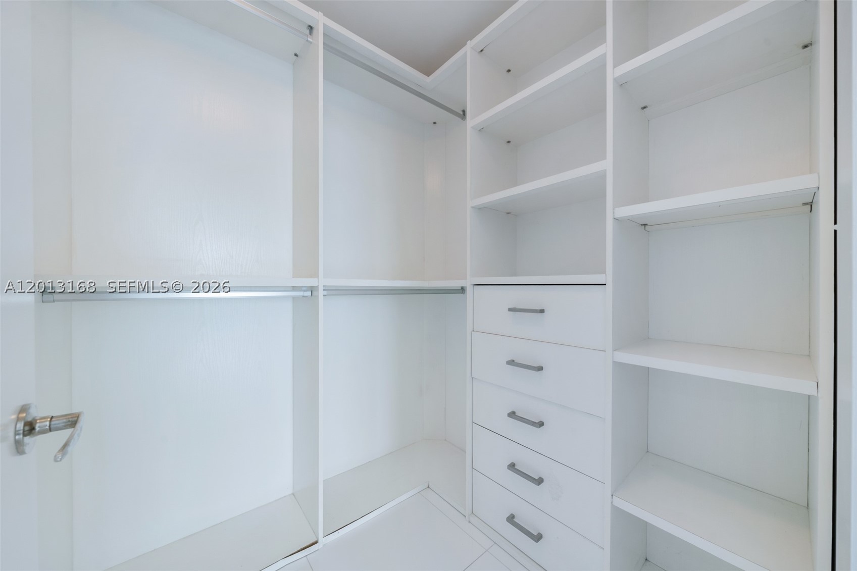 900 Biscayne Blvd #4006, Miami FL 33132