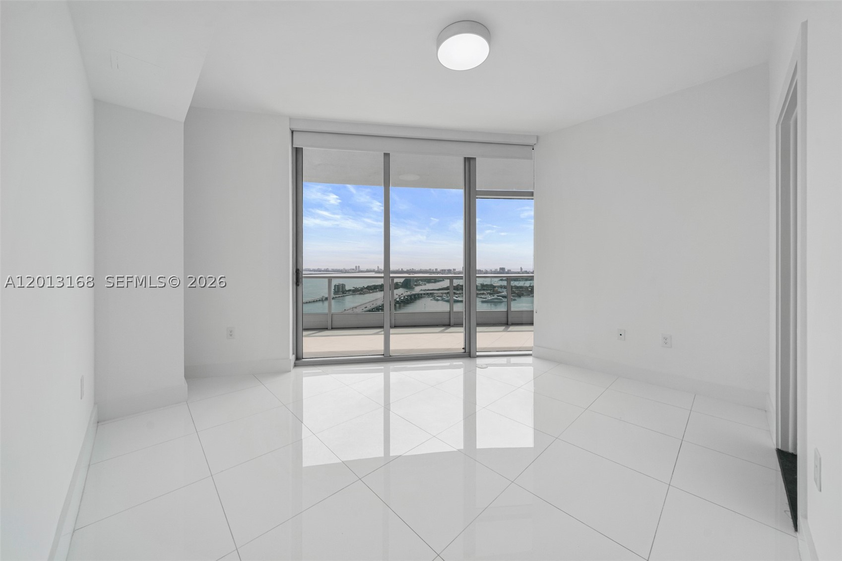 900 Biscayne Blvd #4006, Miami FL 33132