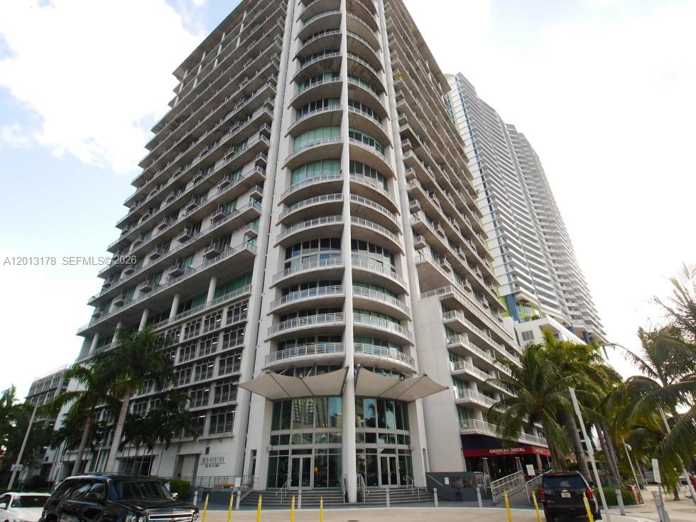 690 SW 1st Ct #PHI04, Miami FL 33130
