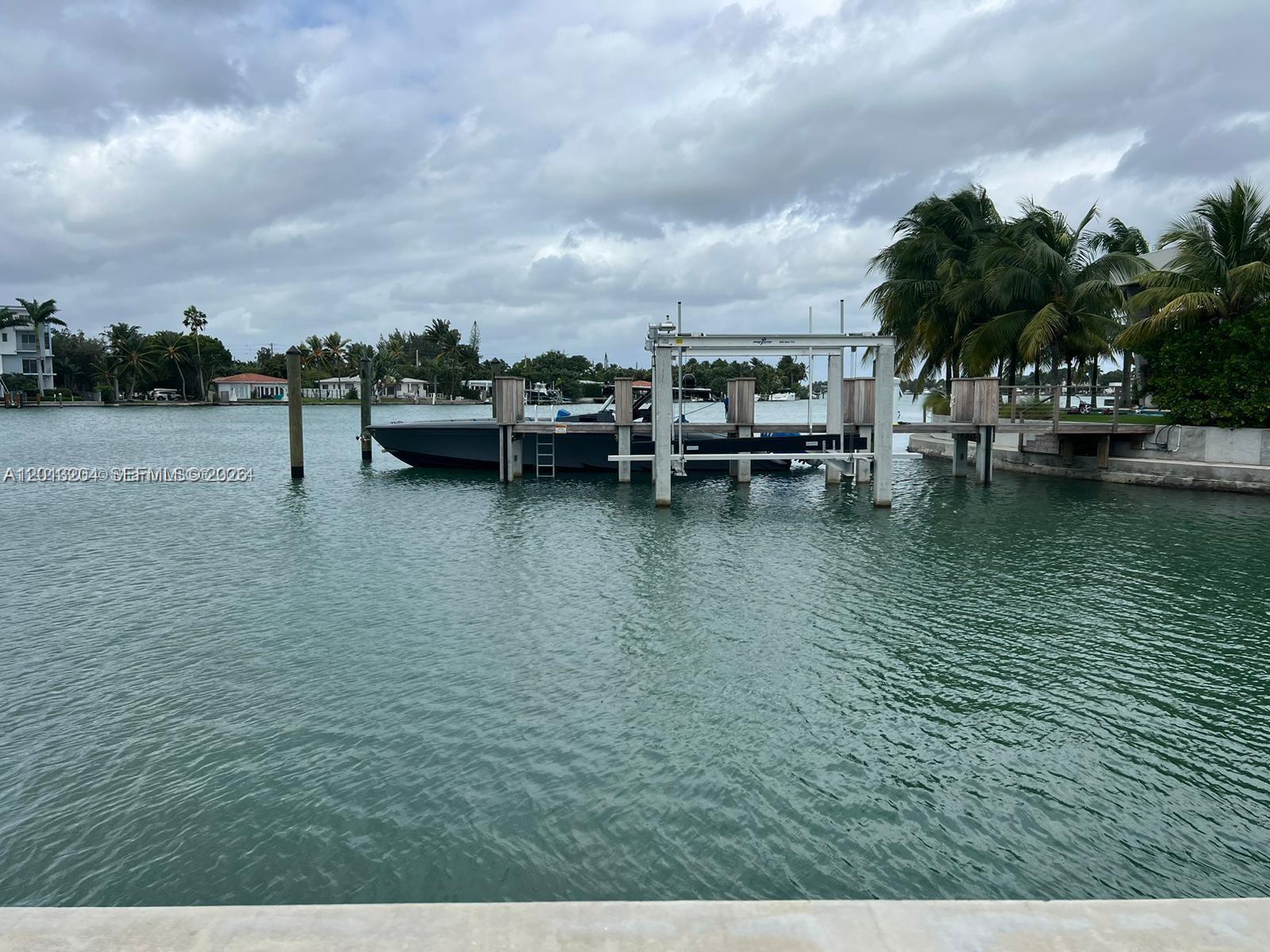 7590 Bayside Ln, Miami Beach FL 33141