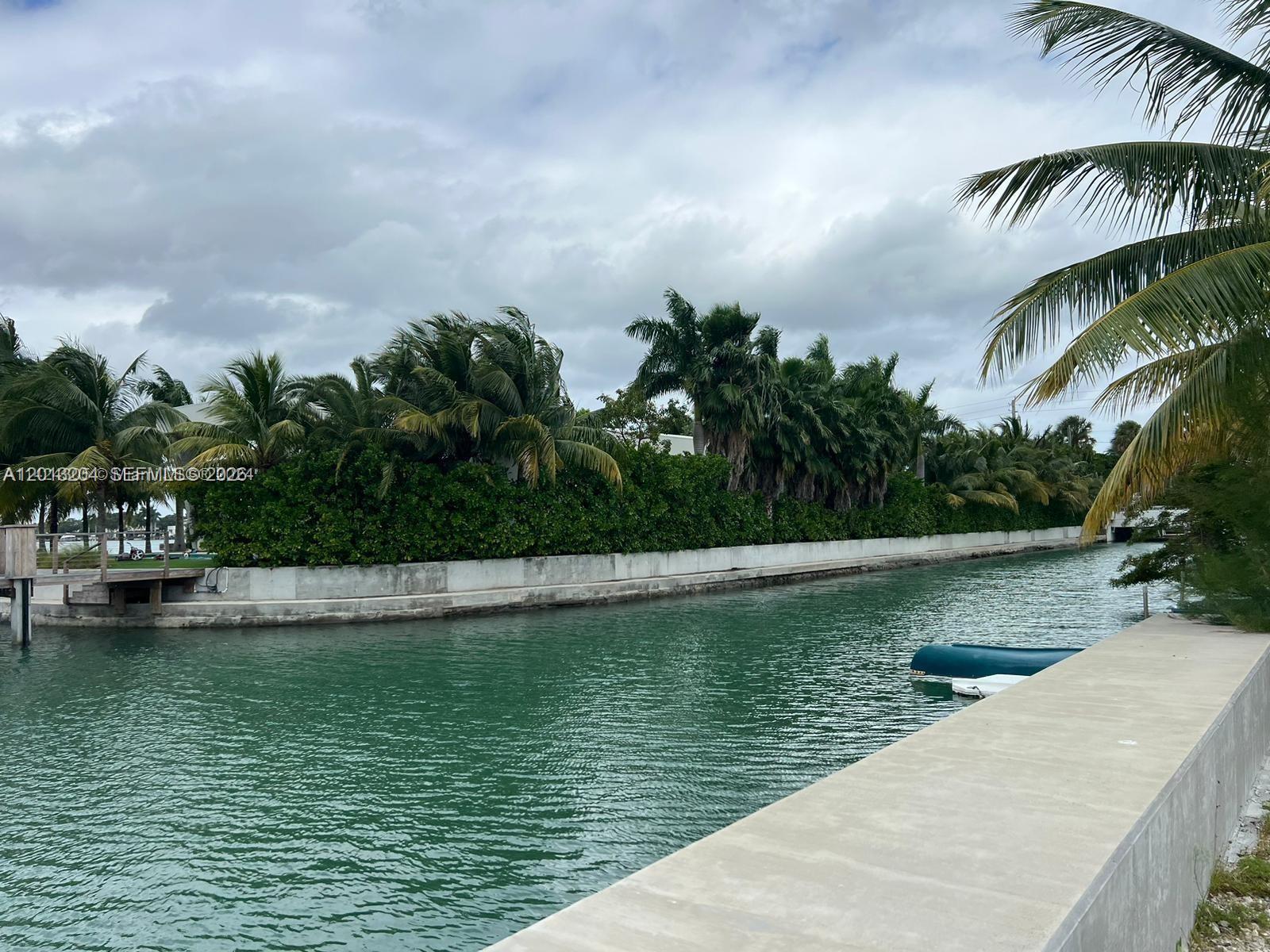 7590 Bayside Ln, Miami Beach FL 33141