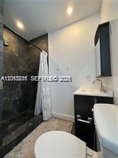 250 SW 19th Rd, Miami FL 33129