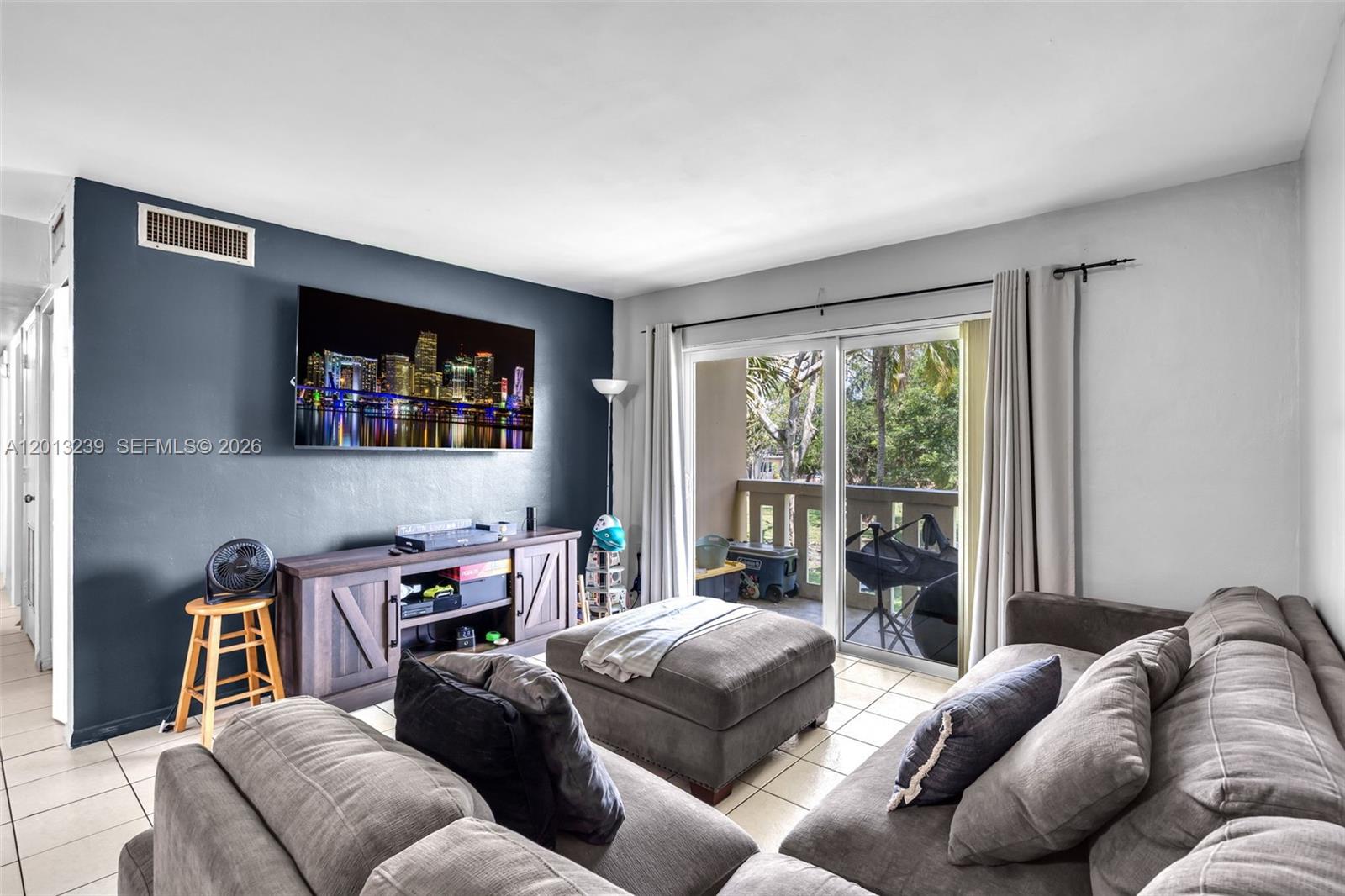 7400 Miami Lakes Dr #D205, Miami Lakes FL 33014
