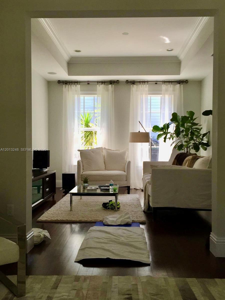 5000 SW 73rd Ter, Miami FL 33143