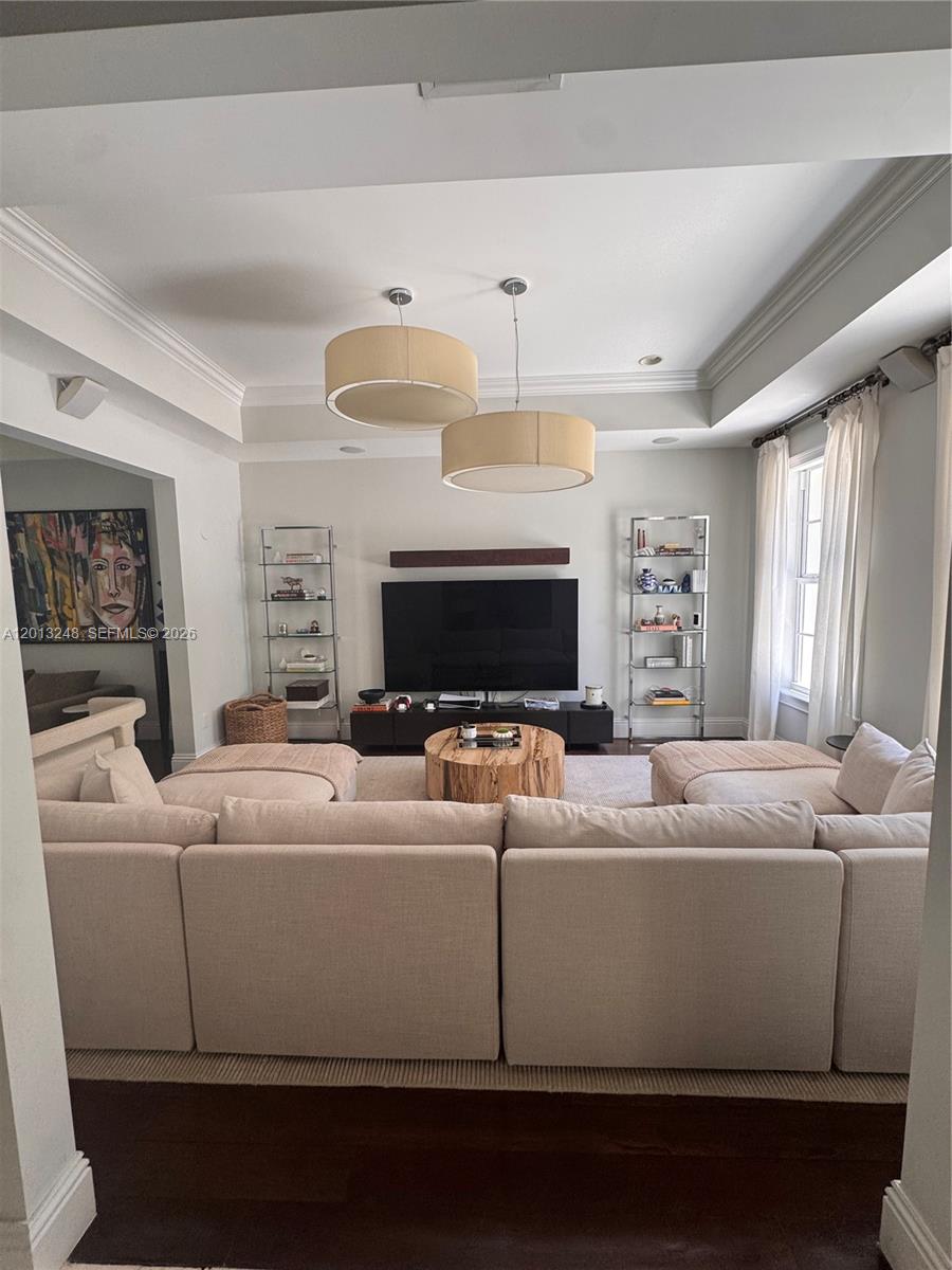 5000 SW 73rd Ter, Miami FL 33143