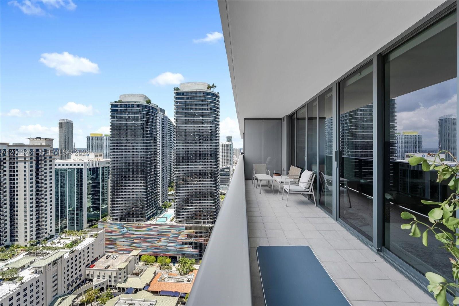 1000 Brickell Plaza #3610, Miami FL 33131