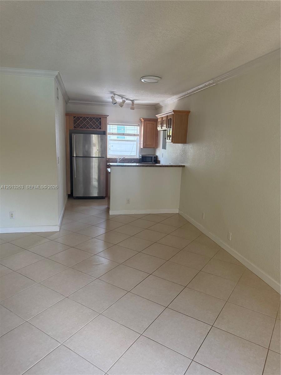 924 SE 2nd St #14, Fort Lauderdale FL 33301