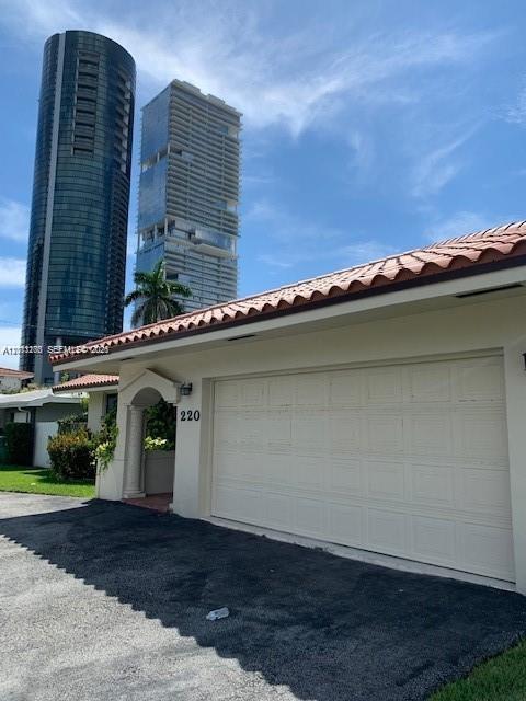 220 187th St, Sunny Isles Beach FL 33160