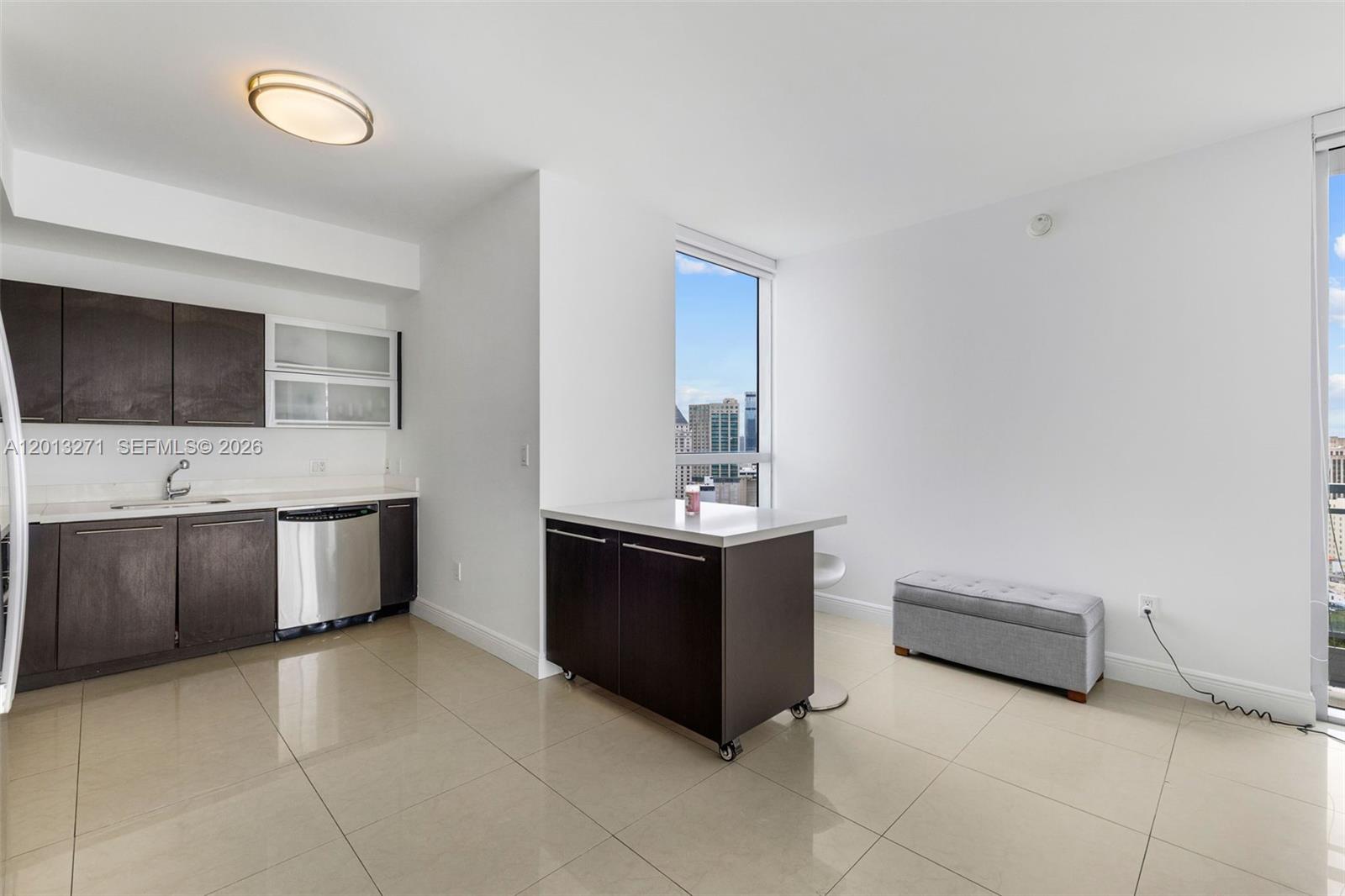 90 SW 3rd St #2504, Miami FL 33130