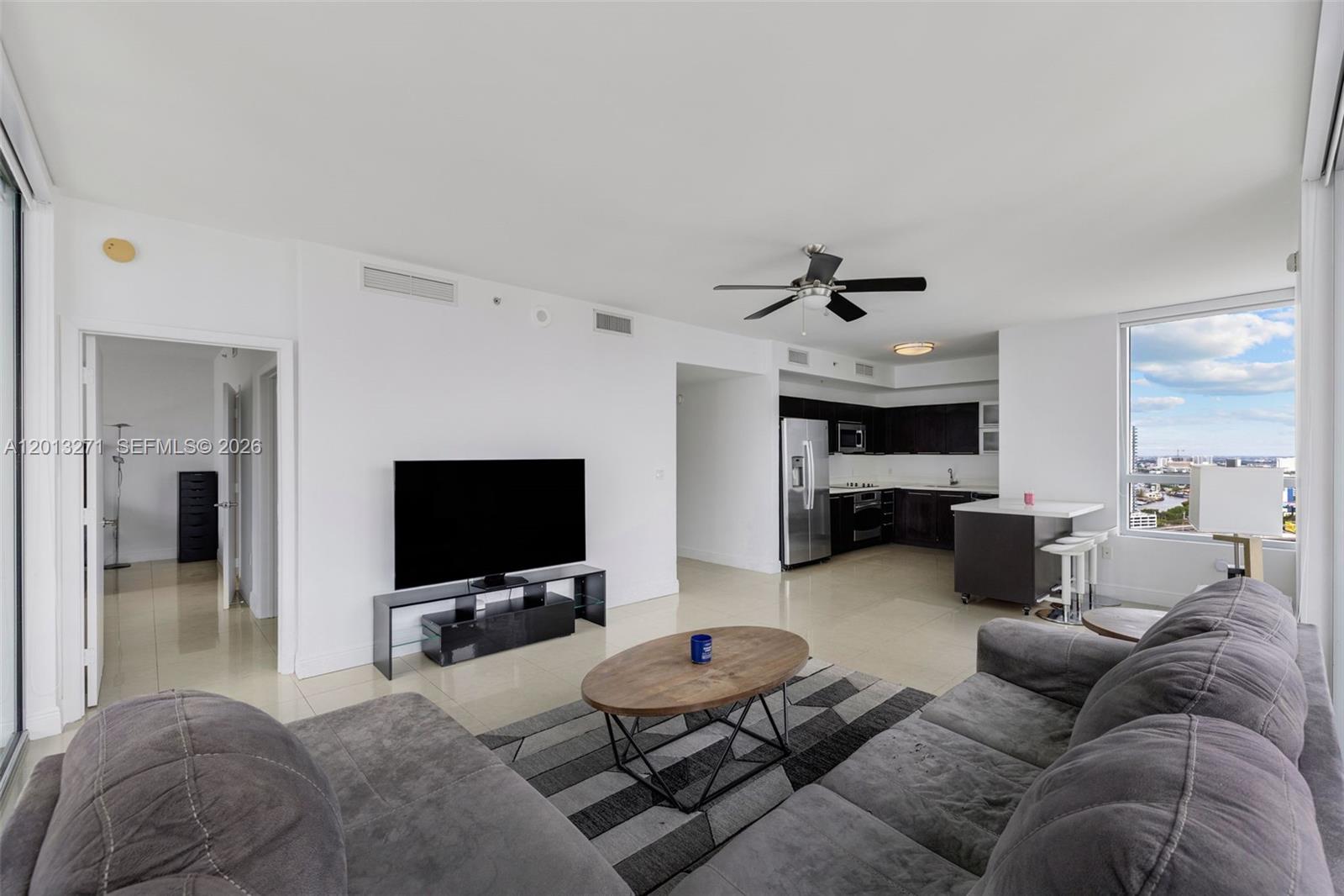 90 SW 3rd St #2504, Miami FL 33130