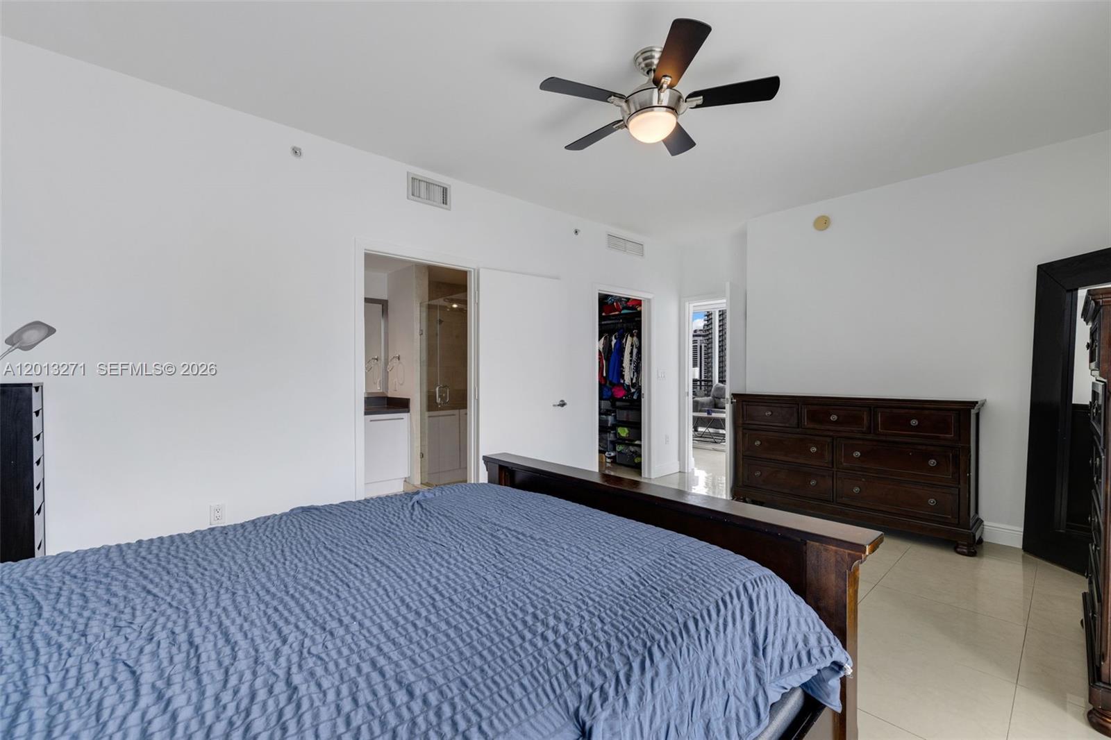 90 SW 3rd St #2504, Miami FL 33130