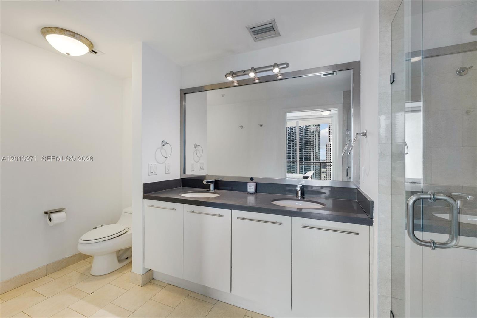 90 SW 3rd St #2504, Miami FL 33130