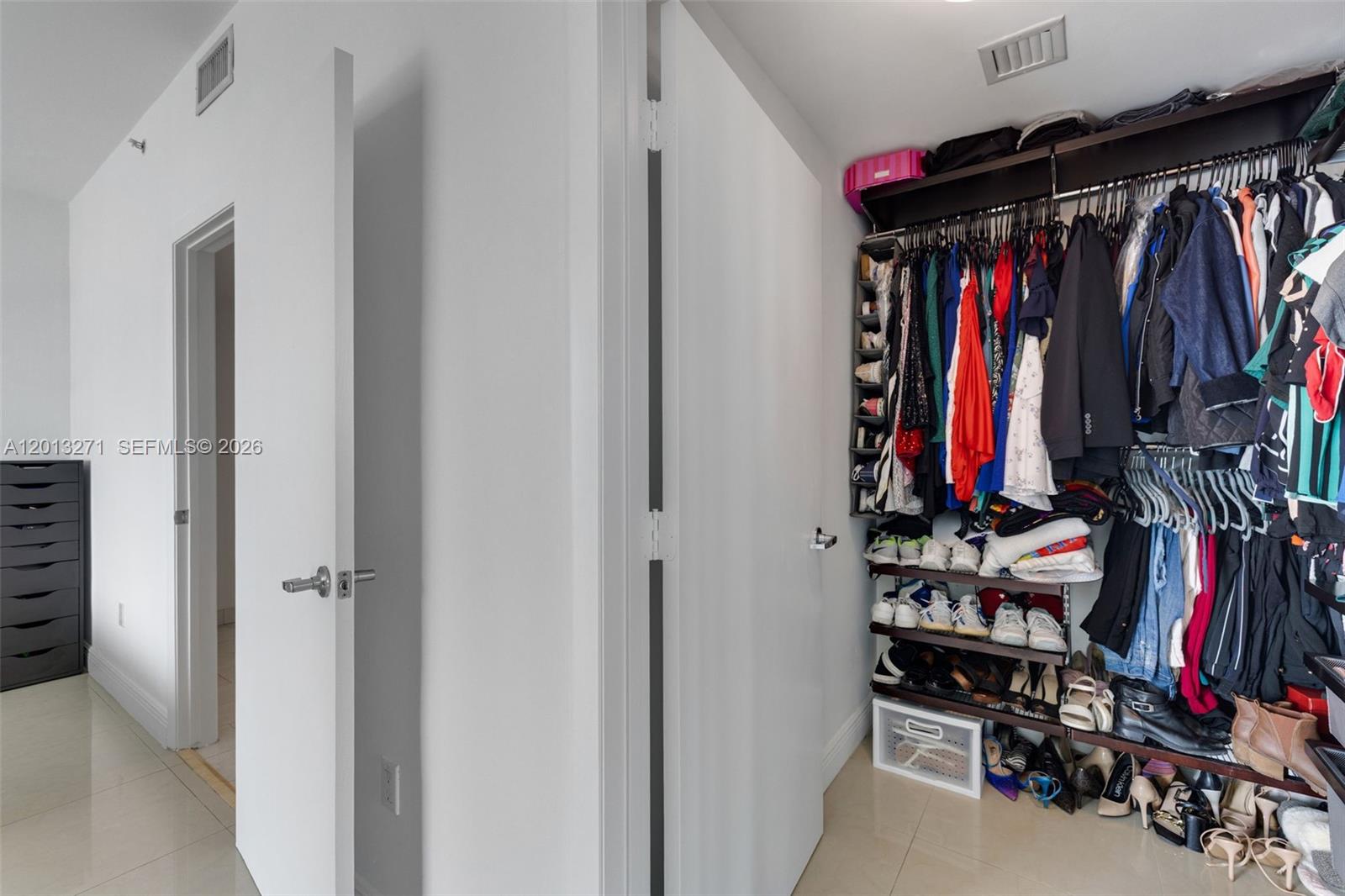 90 SW 3rd St #2504, Miami FL 33130