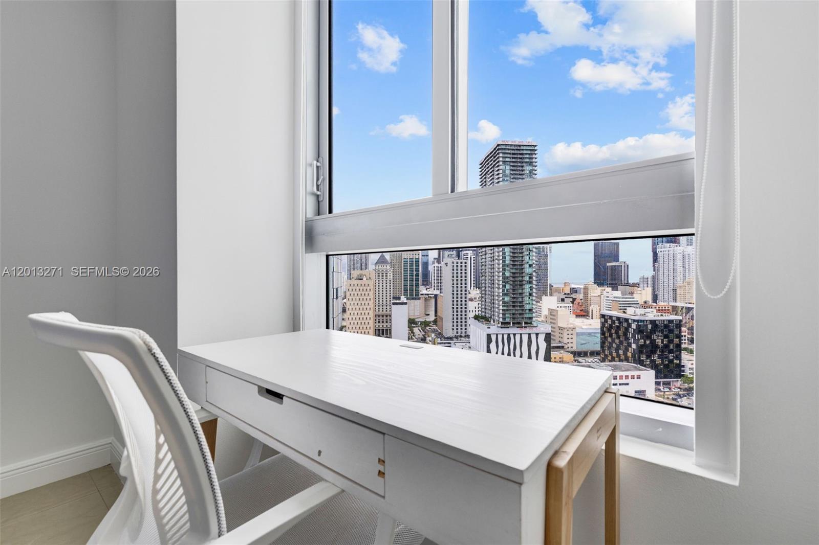 90 SW 3rd St #2504, Miami FL 33130