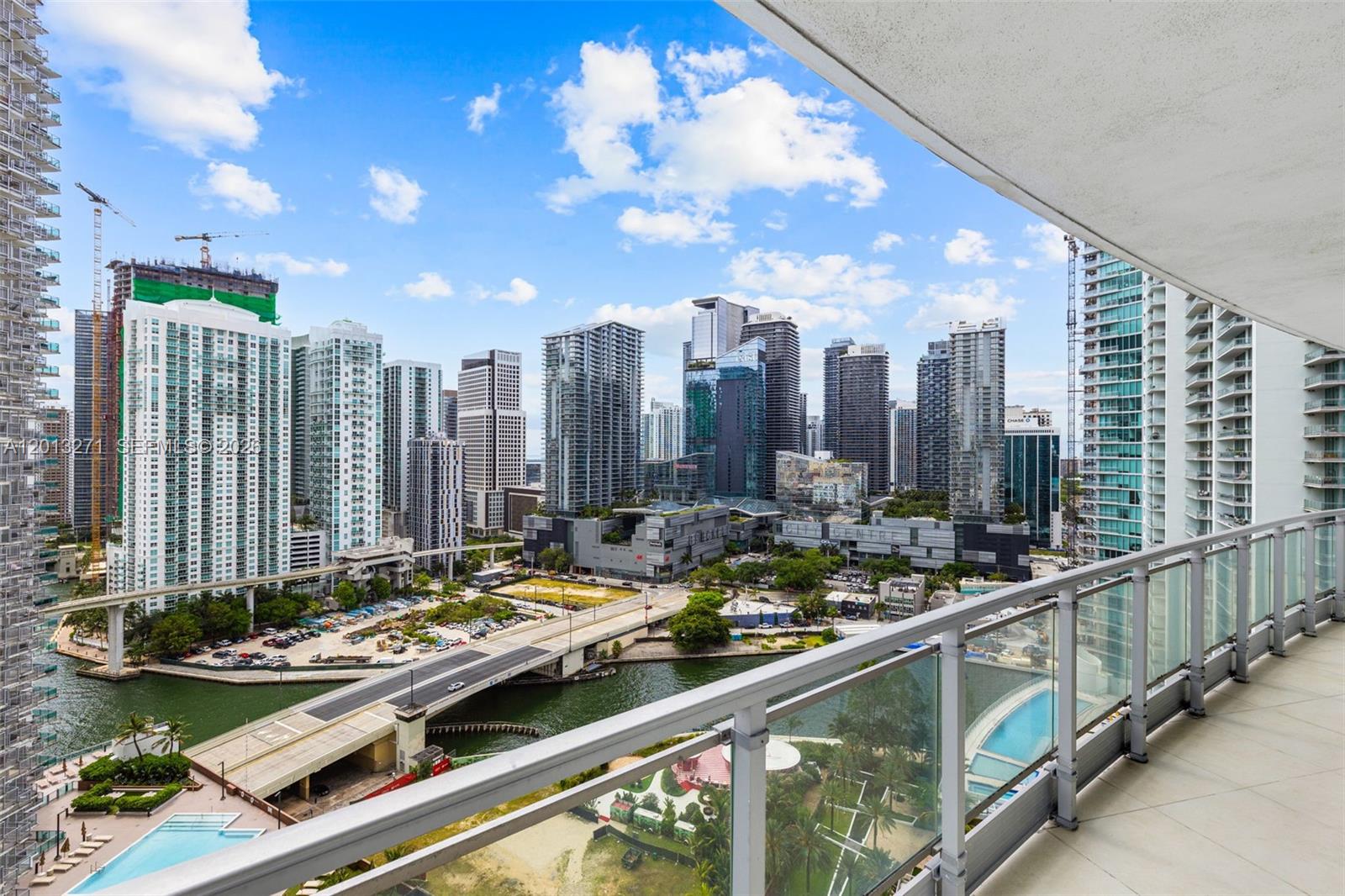 90 SW 3rd St #2504, Miami FL 33130