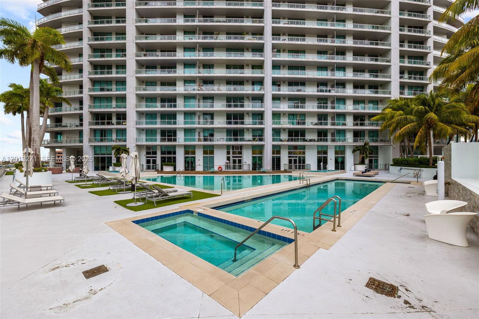90 SW 3rd St #2504, Miami FL 33130