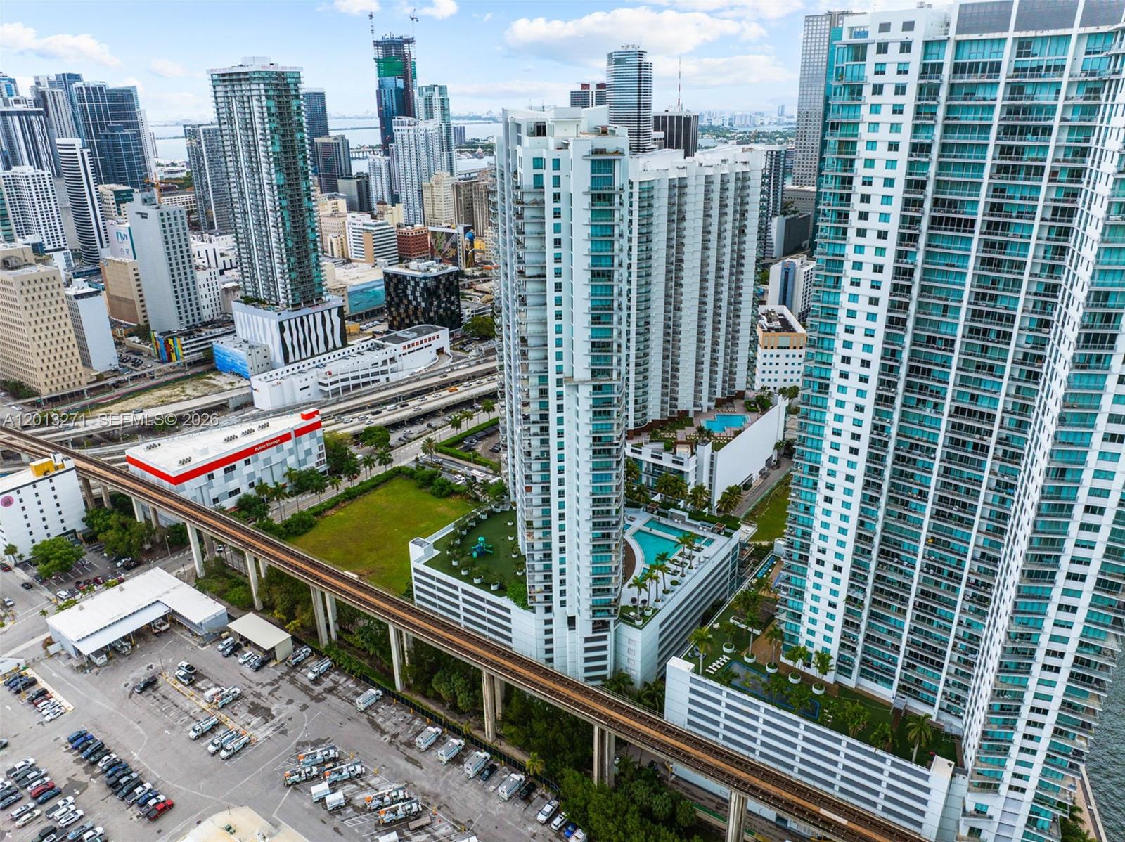 90 SW 3rd St #2504, Miami FL 33130