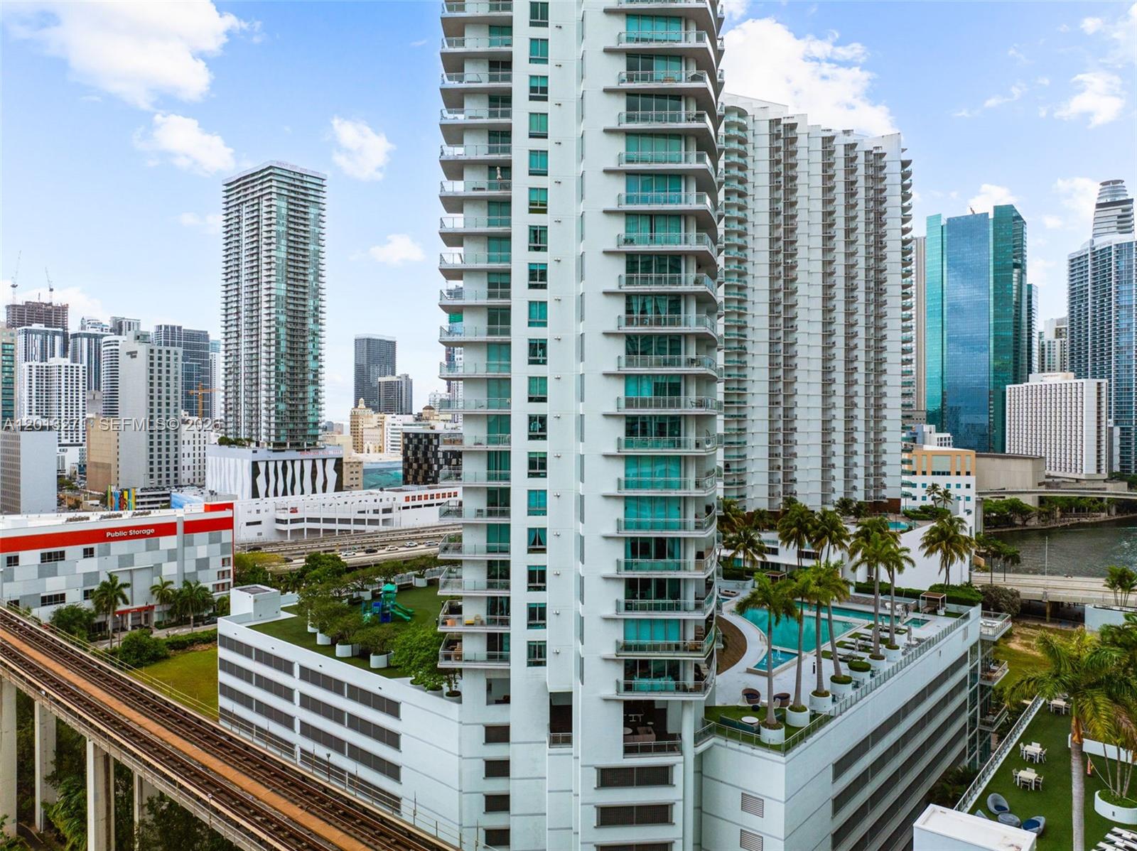 90 SW 3rd St #2504, Miami FL 33130