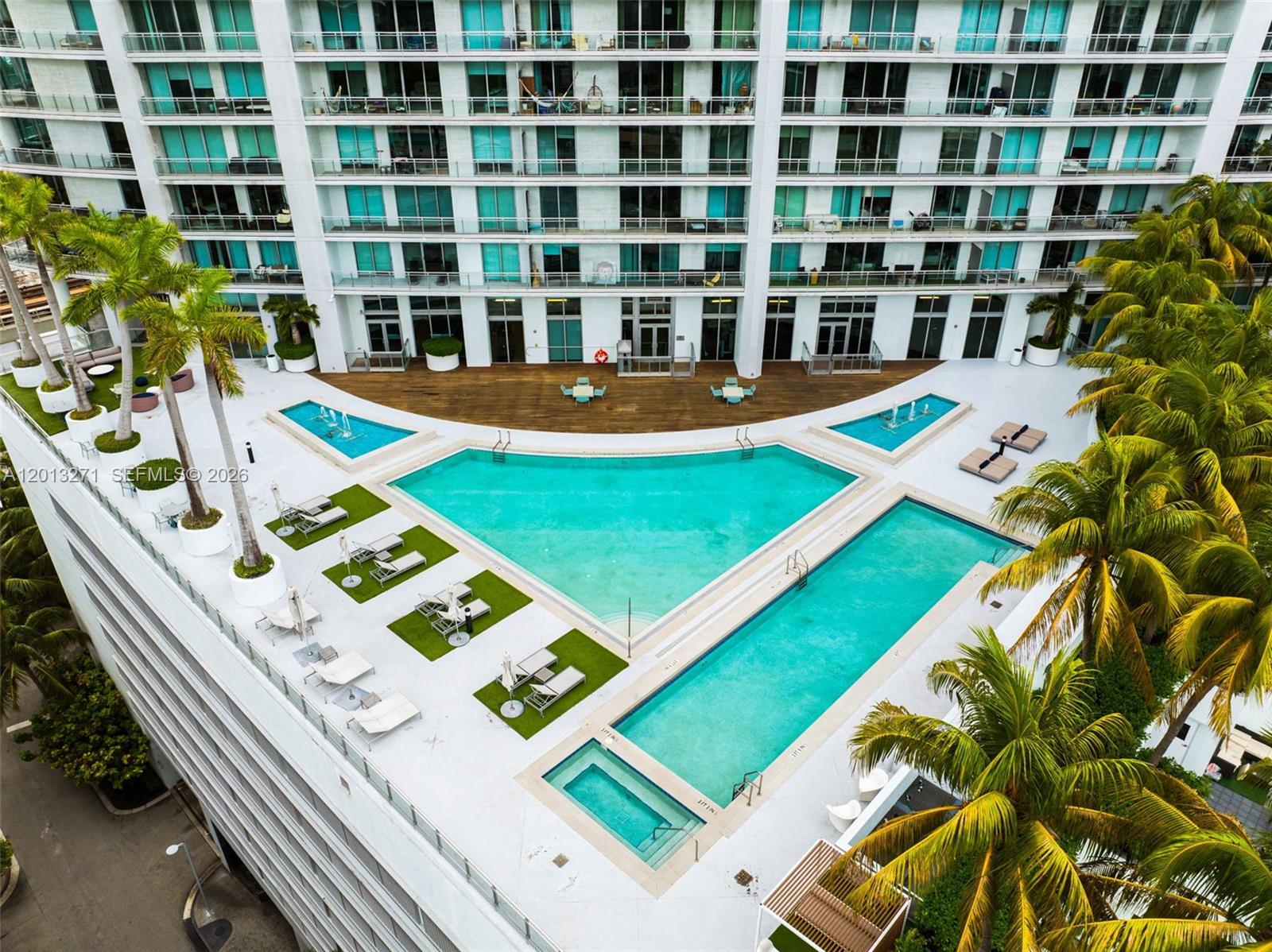 90 SW 3rd St #2504, Miami FL 33130